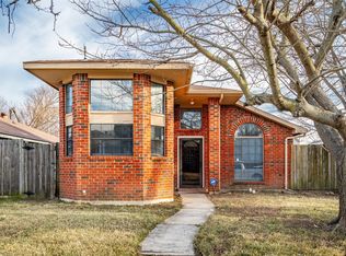 2540 Winter Oak St, Dallas, TX 75227