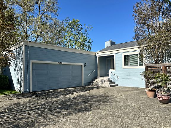 2nd image of 9288 Lakewood Dr
