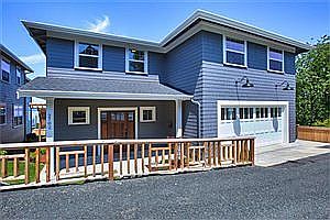2nd image of 2702 N 32nd St