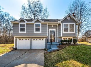 4010 Laguna Rd, Dayton, OH 45426