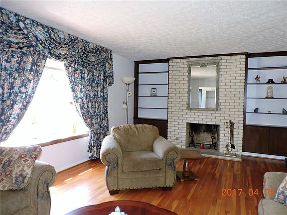 4th image of 3719 Honeybrook Dr