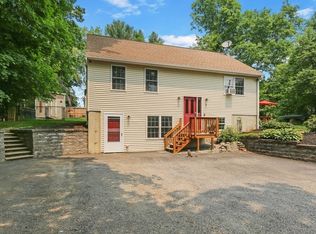 4 Overlook Ave, Charlton, MA 01507