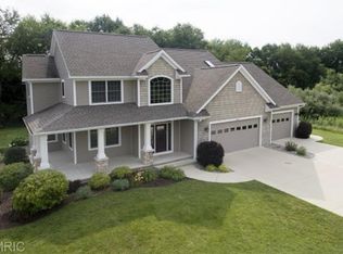 10621 Bear Lake Trl, Portage, MI 49024