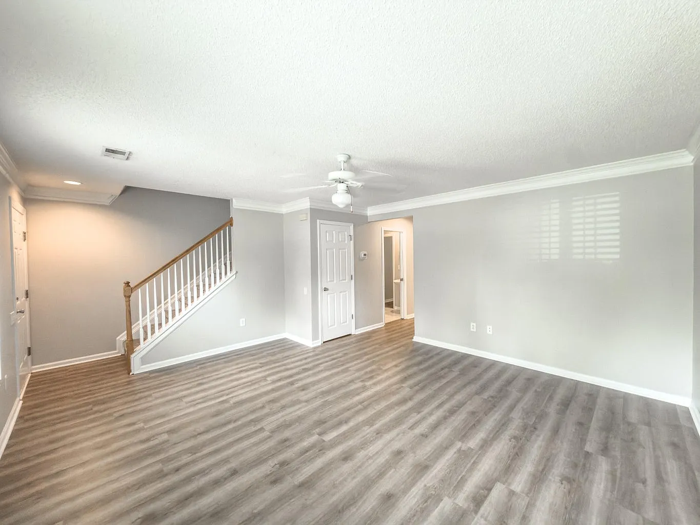3 bed, 1319 sqft, $1,895 — Photo 3