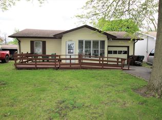 585 E 5th Ave, Clifton, IL 60927