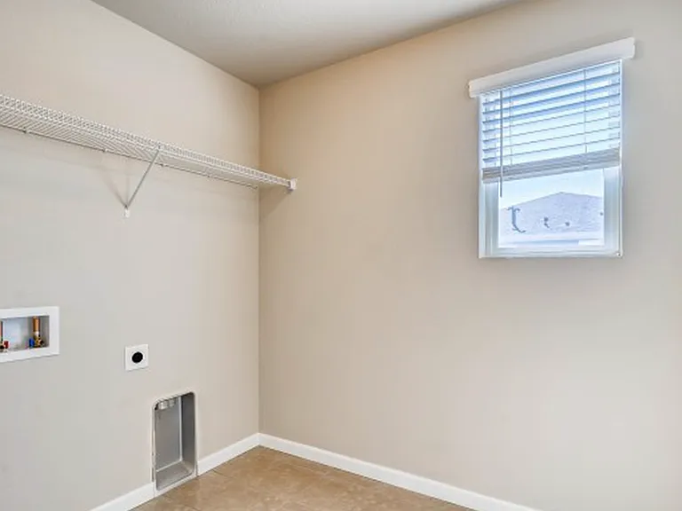 760 Stonebridge Dr — Photo 28