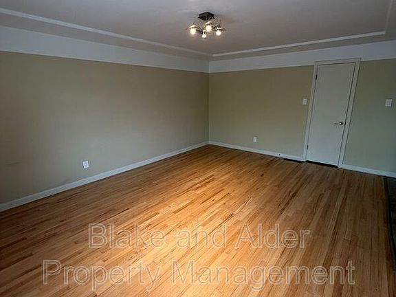 2nd image of 5226 SE Clinton St
