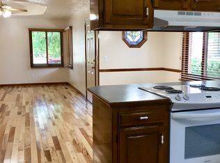 204 E Edgewood St, Springfield, MO 65807