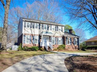 927 Kimberly Rd, Burlington, NC 27215