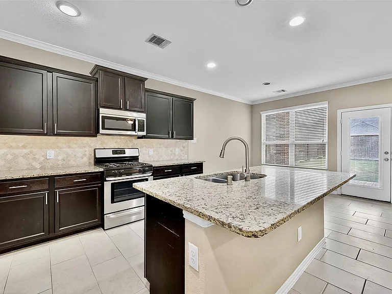 3515 Big Hickory Ct — Photo 16