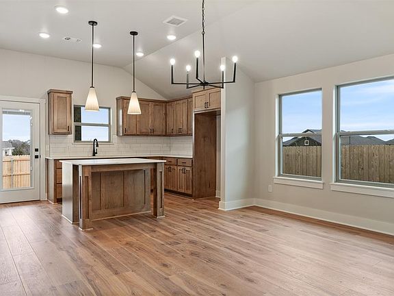 7th image of this home