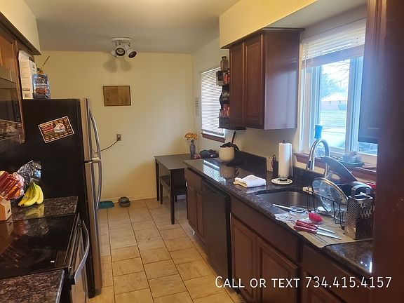 3rd image of 2979 Verle Ave