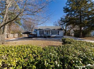 104 NE G St, Bentonville, AR 72712