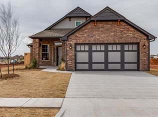 2312 NW 179th St, Edmond, OK 73012