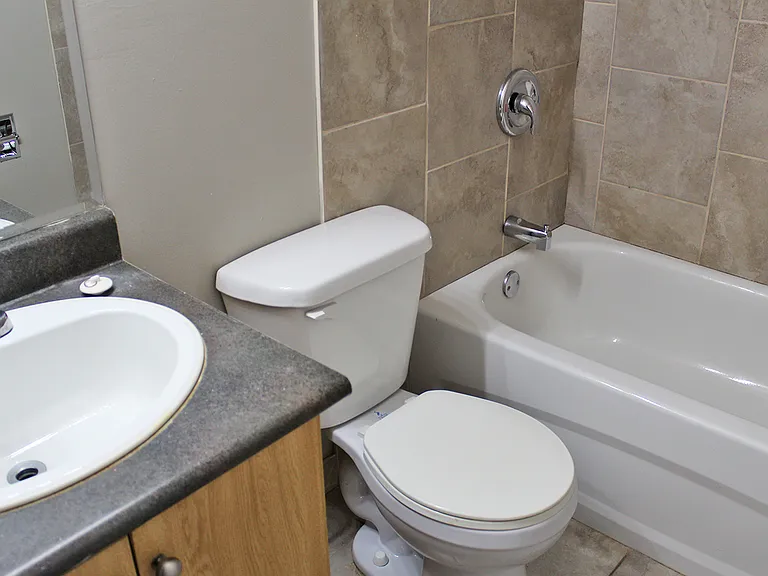 11841 105th St NW — Photo 5