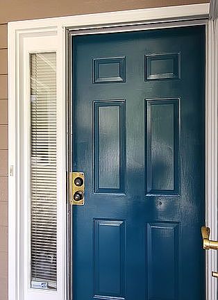2nd image of 1118 E Side Dr
