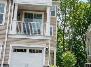 224 Myrtle Rd, Warren, NJ 07059