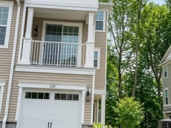 224 Myrtle Rd, Warren, NJ 07059