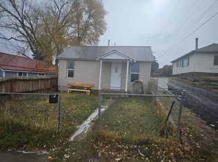 310 Garnet St, Kemmerer, WY 83101