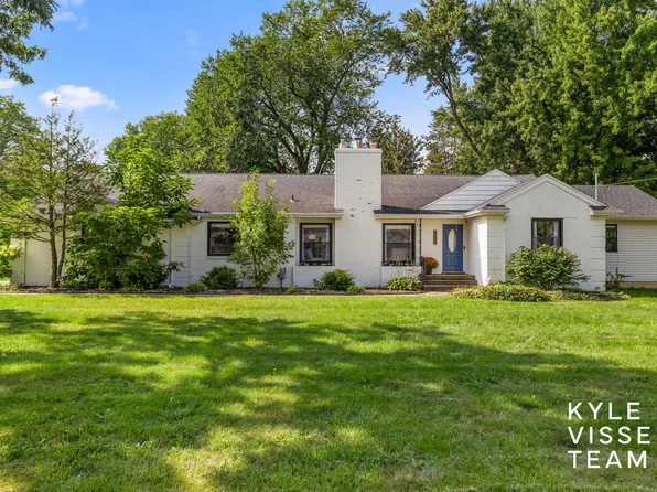 3030 Cascade Rd SE, East Grand Rapids, MI 49506