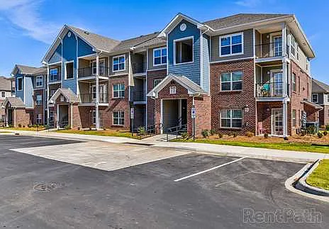Granite Pointe Apartment Homes — Photo 36