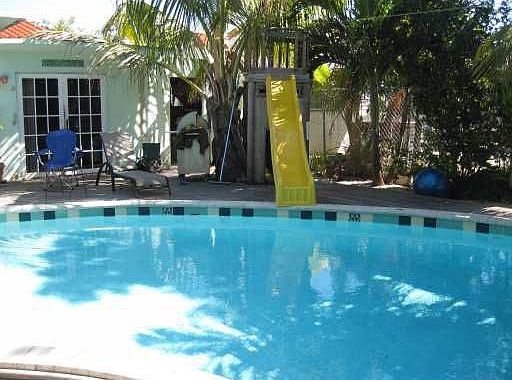 2nd image of 1345 Biarritz Dr