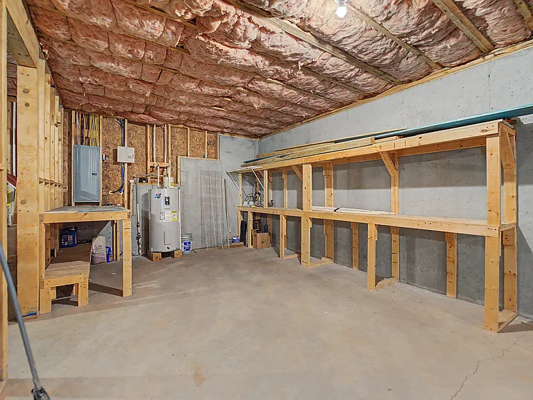 215 Oakridge Dr — Photo 14