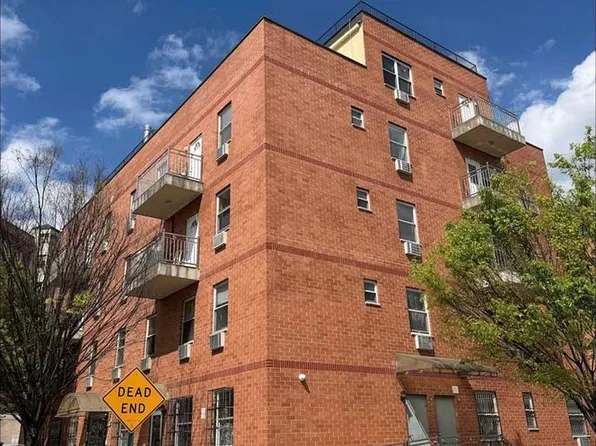 71-77 159th St #3D, Fresh Meadows, NY 11365