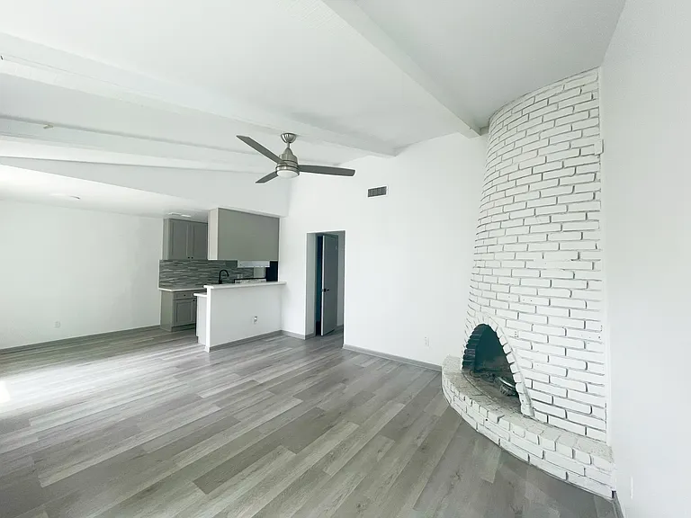1017 N Meadows Dr #B — Photo 6