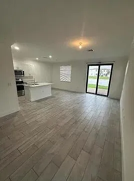 3016 King Palm Way — Photo 7