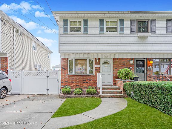 3rd image of 361 Chesterton Ave