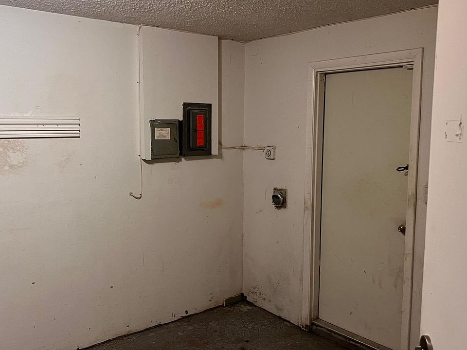 1st image of 5190 94th Ave