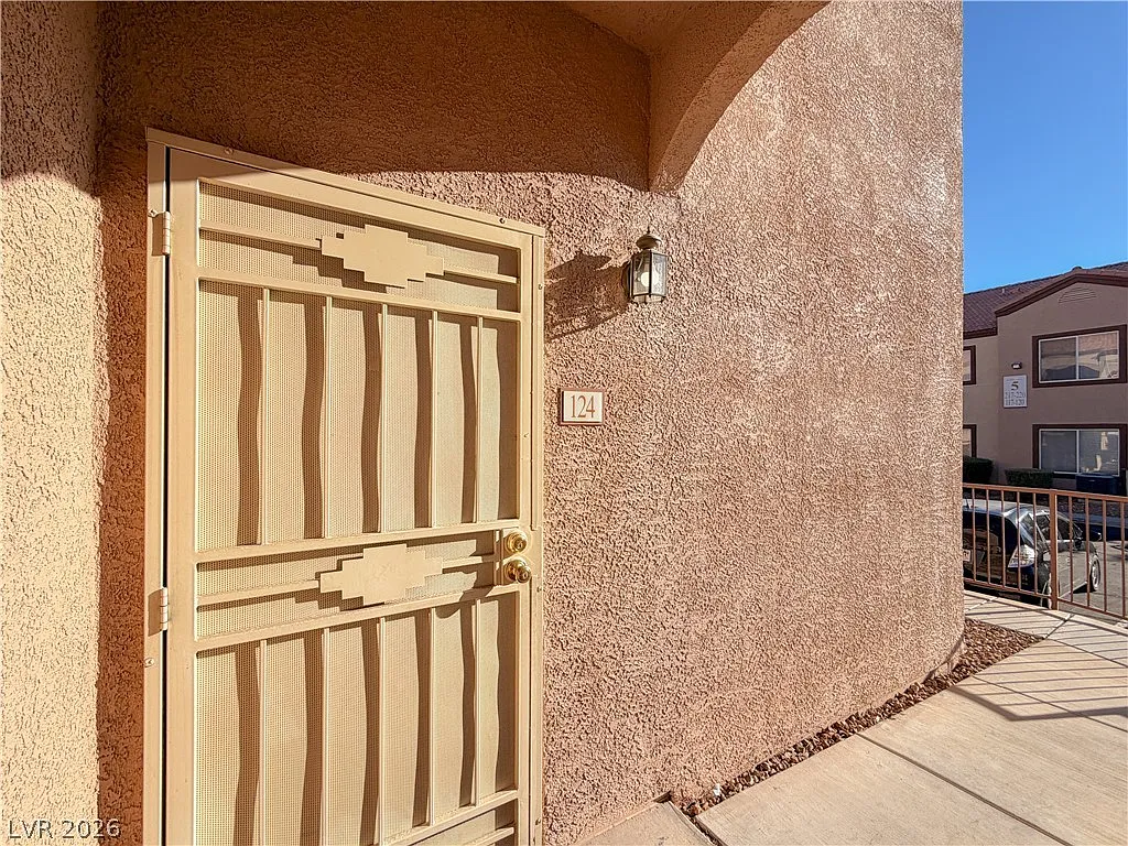 9580 W Reno Ave — Photo 4
