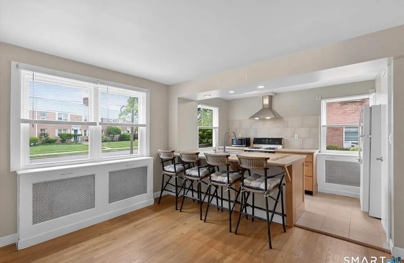 1 bed, 575 sqft, $2,300 — Photo 1