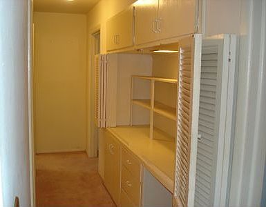 5th image of 807 Patricia Ln