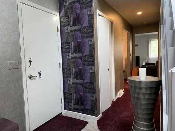 2nd image of 228 Loretta Ln