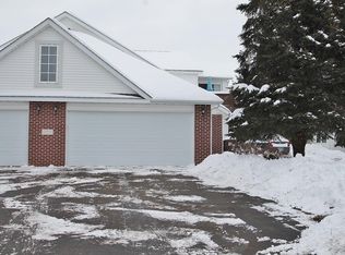 10189 Metalmark Ln UNIT 3, Roscoe, IL 61073