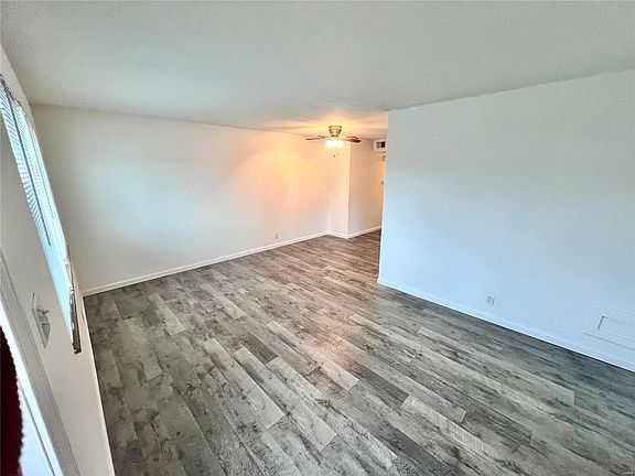 3rd image of 10760 Tropic Dr #60-62