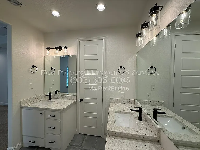7621 54th St — Photo 10