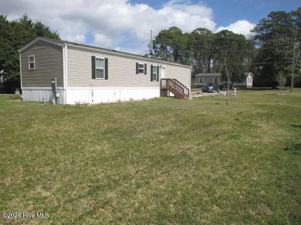 107 Paradise Lane, Newport, NC 28570