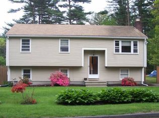 30 Acorn St, Middleboro, MA 02346