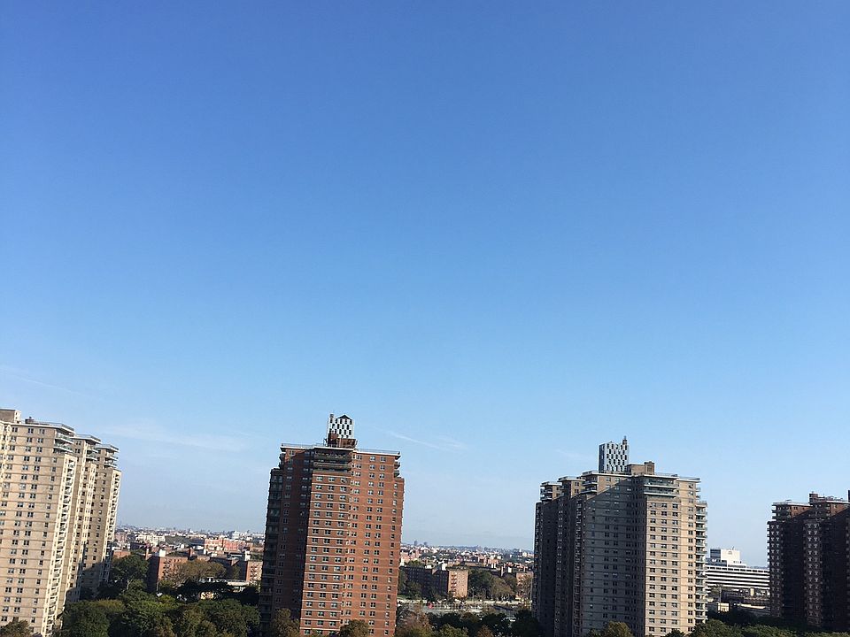 2nd image of 2932 W 5th St APT 14B