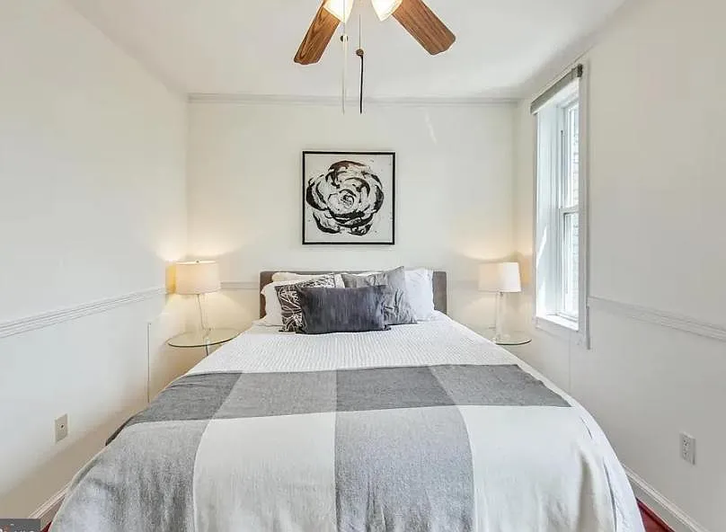 1810 California St NW — Photo 2