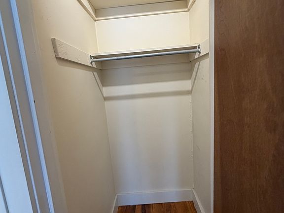 5th image of 318 W 77th St APT 4B