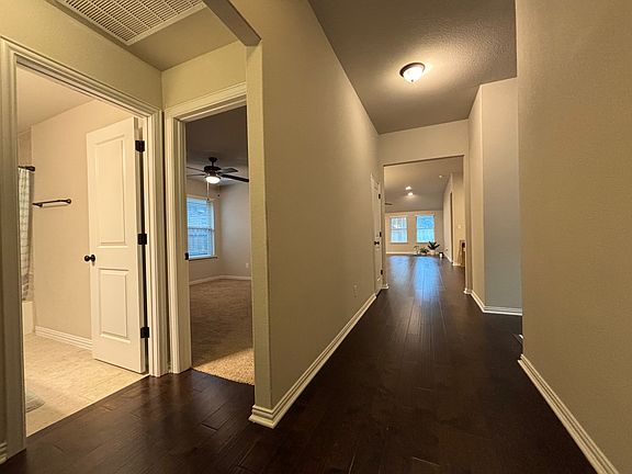 4th image of 189 White Oak Dr