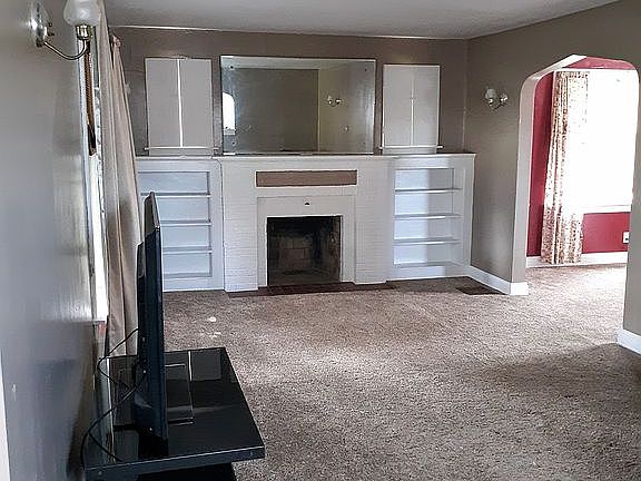 3rd image of 118 Wolfe Ave