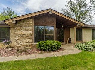 5525 Best Rd, Pecatonica, IL 61063