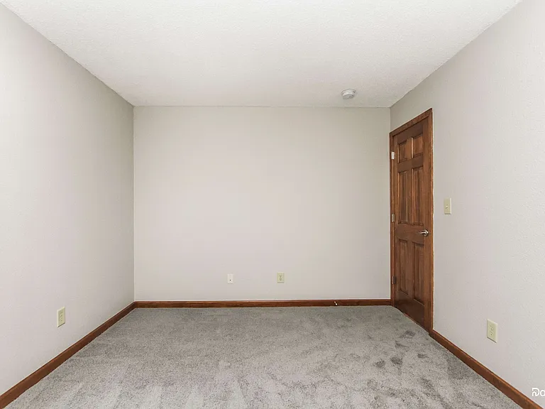 7028 Gimbel Ct — Photo 11