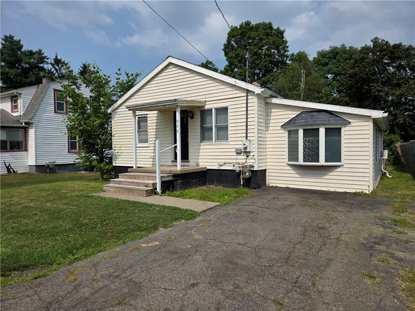 975 Sebring Ave, Elmira, NY 14904