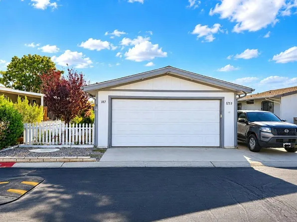 1253 Yellowood Dr, Hemet, CA 92545